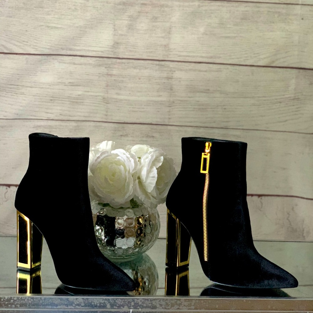 SOLD-Kat Maconie Suede Black Boots Size 9